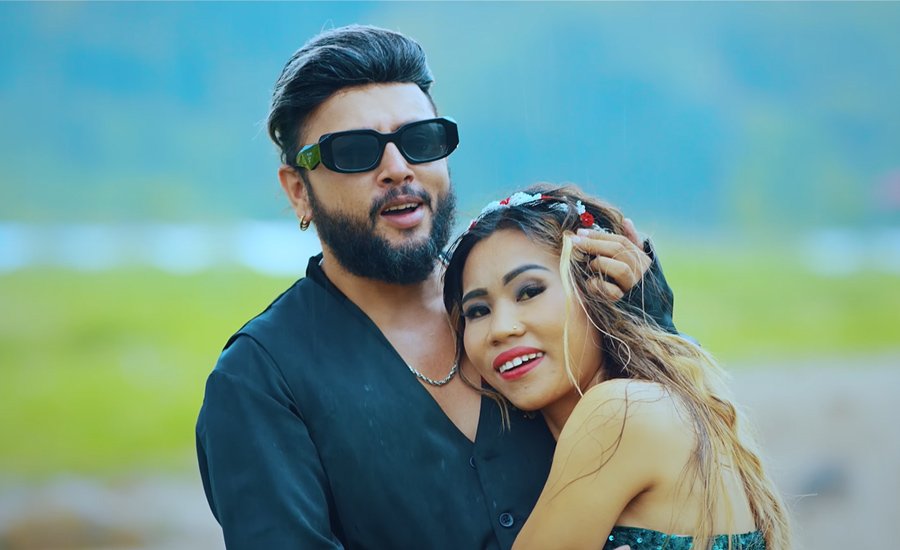 Durgesh Thapa Surprises Guras Nani with a Brand New Honor Smartphone!